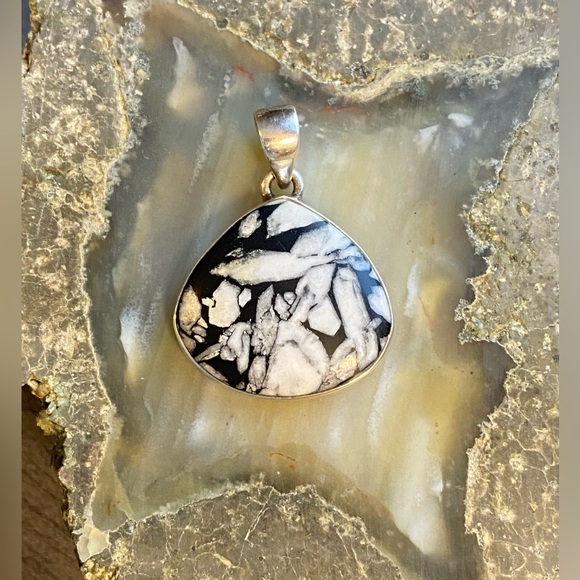 Genuine Rare Chrysanthemum Gemstone, 925 Sterling Silver Pendant - Picture 3 of 15